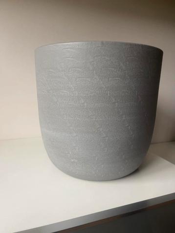 Mica bloempot - Grijs - Keramiek  34 x 35 cm beschikbaar voor biedingen