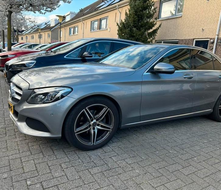 Mercedes-Benz C-Klasse C180 CDI 1.6 85KW 2016 Grijs, Auto's, Mercedes-Benz, Particulier, C-Klasse, Diesel, C, Sedan, Handgeschakeld