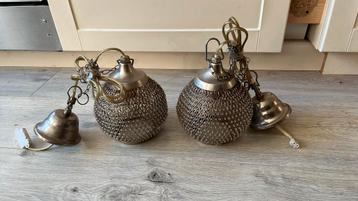 Twee hanglampjes beschikbaar voor biedingen