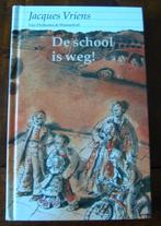 De school is weg! - Jacques Vriens hc + 2 mini's, Ophalen of Verzenden, Zo goed als nieuw, Jacques Vriens