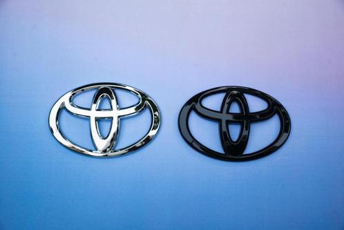 Toyota emblemen logo's in zwart en zilver! diverse maten, Auto diversen, Wieldoppen, Nieuw, Ophalen of Verzenden