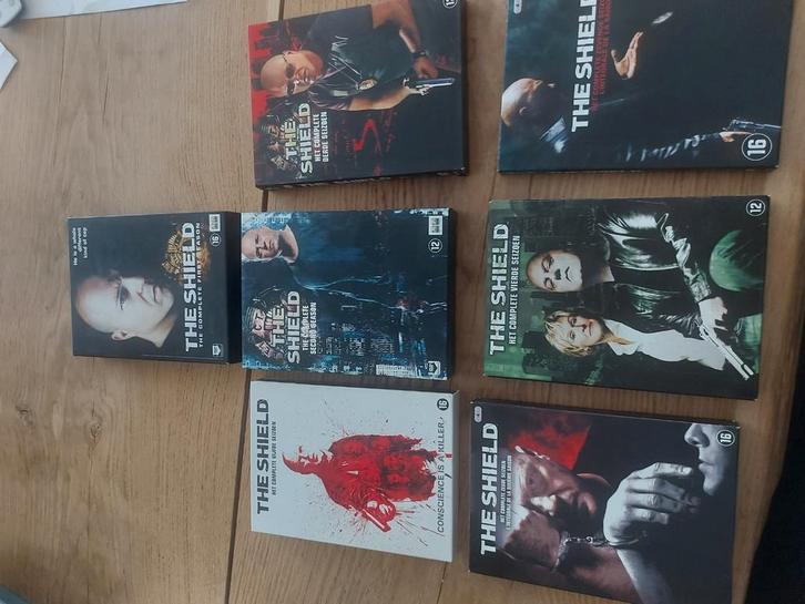 Te koop dvd serie the shield, Cd's en Dvd's, Dvd's | Tv en Series, Zo goed als nieuw, Actie en Avontuur, Boxset, Vanaf 16 jaar