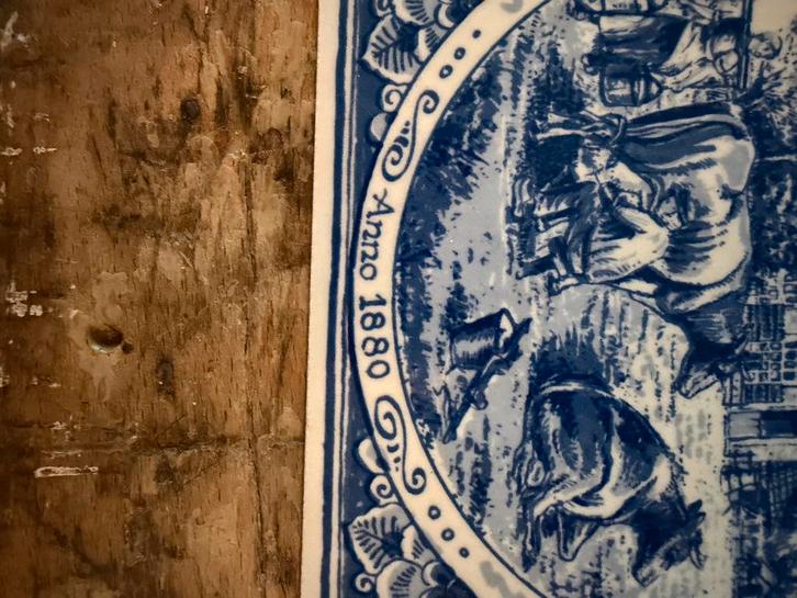 Delftsblauwe tegel - Anno 1880 de boerderij, Antiek en Kunst, Antiek | Wandborden en Tegels, Ophalen of Verzenden