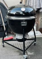Werkelijk in TOPSTAAT! - Weber Summit Kamado E6 - INCL HOES!, Tuin en Terras, Ophalen, Zo goed als nieuw, Weber, Met accessoires