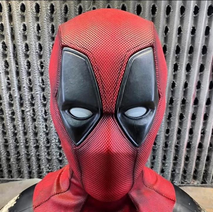 Complete Deadpool Suit movie accurate 1:1, Hobby en Vrije tijd, Kostuums, Theaterbenodigdheden en LARP, Zo goed als nieuw, Overige typen