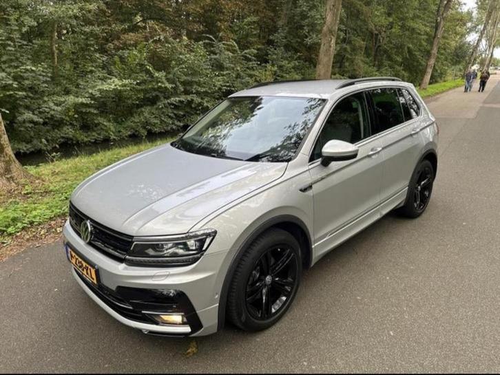 Volkswagen Tiguan R line 2019 78.000km, Auto's, Volkswagen, Particulier, Tiguan, Benzine, SUV of Terreinwagen, Handgeschakeld