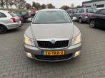 Skoda Octavia 1.2 TSI Combi 2012 Beige, Voorwielaandrijving, Zwart, 4 cilinders, Beige