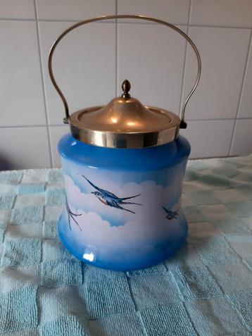 Engelse koekjespot met zwaluwen art deco ,G.F. Bowers beschikbaar voor biedingen