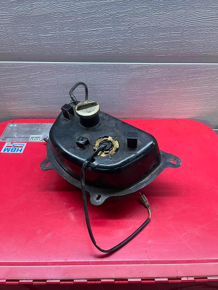 Benzinetank Baotian Classico BT49QT-21, Fietsen en Brommers, Brommeronderdelen | Algemeen, Gebruikt, Tank, Ophalen of Verzenden