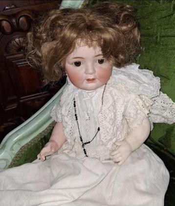 Antieke poppenpruik echt haar €25 beschikbaar voor biedingen