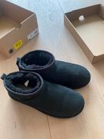 Ugg 41 nieuwstaat, UGG, Zwart, Boots, Ophalen of Verzenden