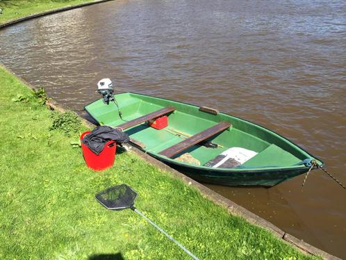 Boot met trailer en buitenboordmotor polyester, Watersport en Boten, Motorboten en Motorjachten, Zo goed als nieuw, Polyester