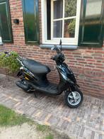 Piaggio zip 4t snor 2010 nieuwstaat, Fietsen en Brommers, Scooters | Piaggio, Ophalen, Zip, Zo goed als nieuw, Benzine