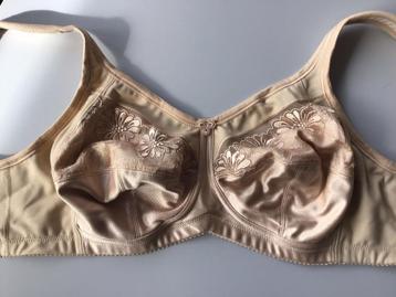 Nieuw, huidskleur D75, Anita Care Safina ook voor protheses beschikbaar voor biedingen