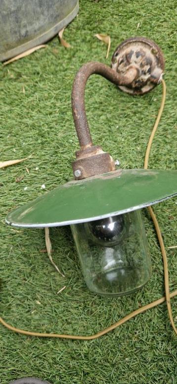 Super mooie originele Franse stallamp (brocante) beschikbaar voor biedingen