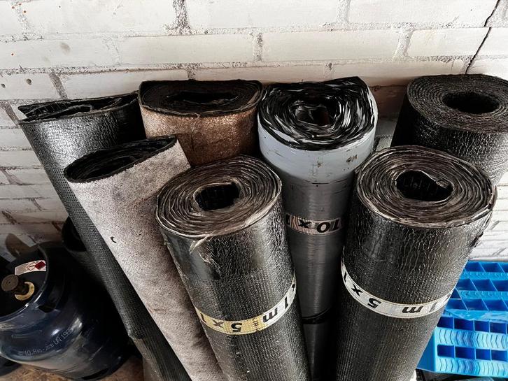 Dakbedekking + 2 gas flessen, Huis en Inrichting, Overige Huis en Inrichting, Zo goed als nieuw, Ophalen