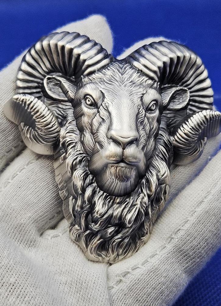 (10041)TOPPER!!!!! VAN KOMSCO  BIGHORN RAM  TWO OUNCE, Postzegels en Munten, Edelmetalen en Baren, Zilver, Ophalen of Verzenden