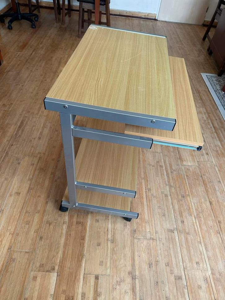 Computer tafel - Bureau met metalen frame, Huis en Inrichting, Tafelonderdelen, Gebruikt, Tafelblad, 50 tot 100 cm, Minder dan 50 cm