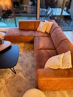 Ruime microleder hoekbank - kastanje kleur, Huis en Inrichting, Banken | Bankstellen, Ophalen, 250 tot 300 cm, Gebruikt, Hoekbank