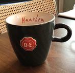 Grote koffiemok stedenmok Haarlem Douwe Egberts zwart, Huis en Inrichting, Keuken | Servies, Ophalen of Verzenden, Zo goed als nieuw