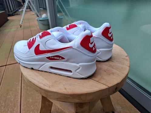 Nike Air Max 90 University Red Maat 47, Kleding | Heren, Schoenen, Nieuw, Sneakers of Gympen, Wit, Ophalen of Verzenden