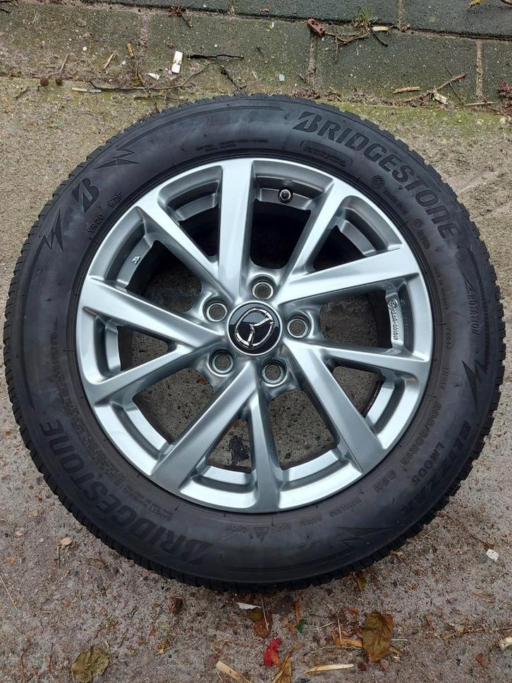 Mazda CX 3 Winterbanden inclusief originele velgen, Auto-onderdelen, Banden en Velgen, Winterbanden, 16 inch, 205 mm, Ophalen of Verzenden