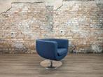 B&B Italia Tulip Armchair donkerblauw bij TheReSales, 75 tot 100 cm, Ophalen of Verzenden, Zo goed als nieuw, Stof