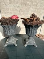 Twee ijzeren potten/plantenbakken, Ophalen, Gebruikt