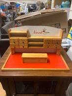 Vintage houten winkeltje, Ophalen