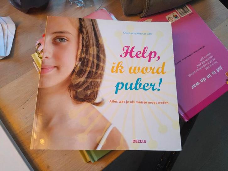 S. Movsessian - Help, ik word puber! Meisje, Boeken, Kinderboeken | Jeugd | 13 jaar en ouder, Zo goed als nieuw, Non-fictie, Ophalen of Verzenden