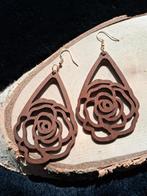 boho / vintage houten oorbellen rozen, Sieraden, Tassen en Uiterlijk, Oorbellen, Ophalen of Verzenden, Nieuw, Bruin, Overige materialen