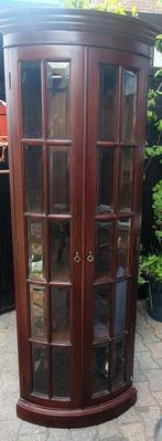 Vitrine hoek kast, Huis en Inrichting, Kasten | Vitrinekasten, Ophalen, Gebruikt, 150 tot 200 cm, Met hangruimte