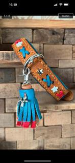 Halsband cognac leer turquoise nappa voering ster stud 30-40, Ophalen of Verzenden, Nieuw