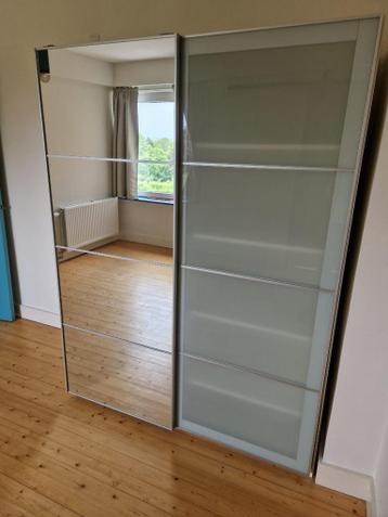Ikea PAX kledingkast met planken en hangruimte - afbeelding 2