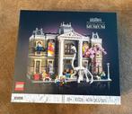 Lego creator Modular serie

10251 Brickbank , 400 euro (met, Ophalen of Verzenden, Minder dan 500 stukjes, Zo goed als nieuw