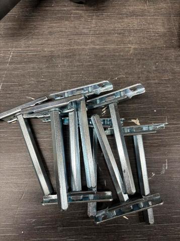 Verstelbare Blinde plankdragers 9st beschikbaar voor biedingen