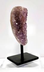 Amethist op sokkel., Verzamelen, Mineralen en Fossielen, Ophalen of Verzenden
