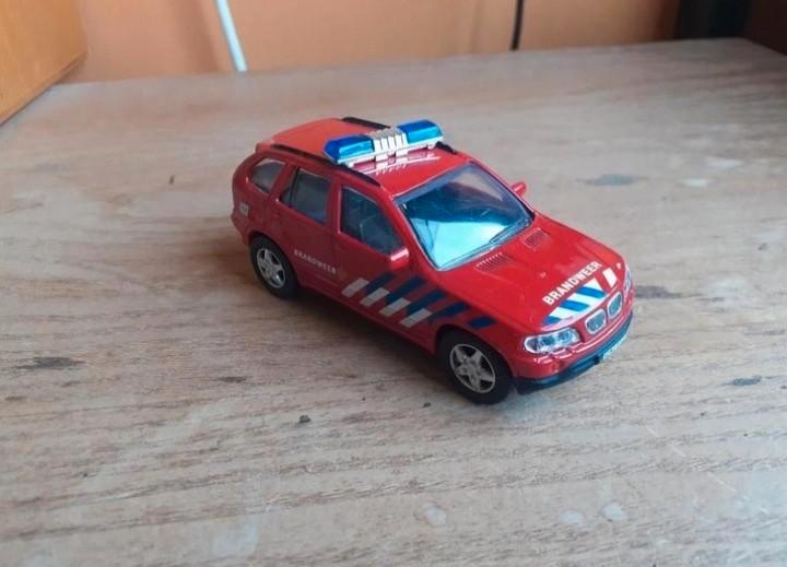 Brandweer voertuig bmw x5, Kinderen en Baby's, Speelgoed | Speelgoedvoertuigen, Ophalen of Verzenden