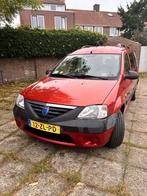 Dacia Logan 1.6 MCV 64KW 7P 2008 Rood, Auto's, Dacia, 4 cilinders, 635 kg, 7 stoelen, Origineel Nederlands