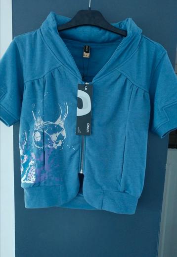 ONLY vest met capuchon mt. M beschikbaar voor biedingen