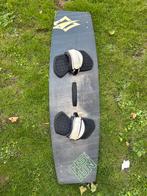 Naish Momentum kiteboard 130x40, Watersport en Boten, Kitesurfen, Twintip, Ophalen of Verzenden, Gebruikt, Kiteboard
