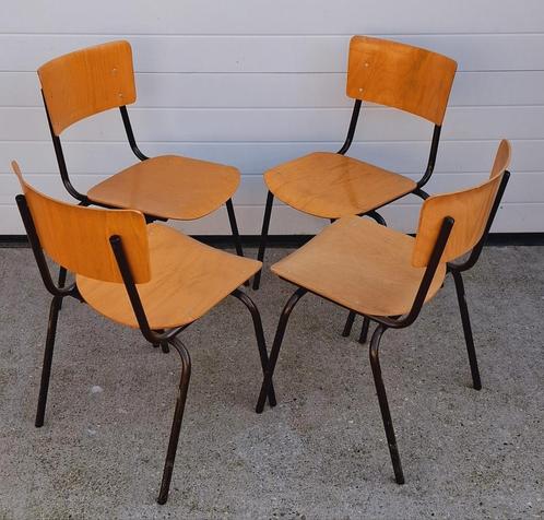 68 x Vintage schoolstoelen houten cafestoelen horeca stoelen, Huis en Inrichting, Stoelen, Zo goed als nieuw, Vijf, Zes of meer stoelen