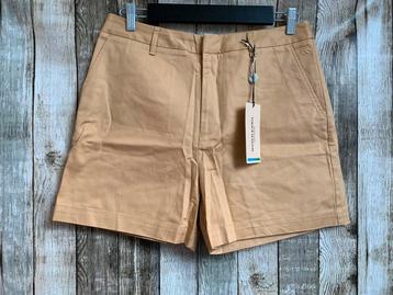 Maison Scotch/Scotch&Soda gave nieuwe chino short (Maat 30) beschikbaar voor biedingen