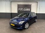 Hyundai I30 CW 1.6i i-Drive Cool Automaat/Airco/Stoelverwarm, Auto's, Hyundai, Euro 5, Stof, Gebruikt, 1591 cc