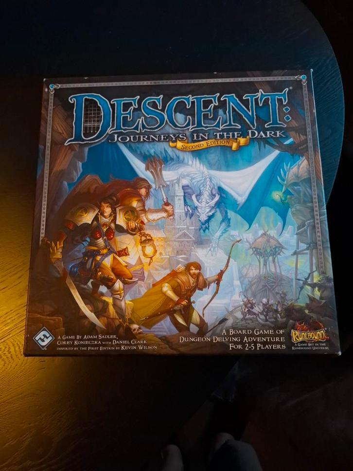 Descent: Journeys in the Dark - 2nd Edition, Hobby en Vrije tijd, Gezelschapsspellen | Bordspellen, Gebruikt, Een of twee spelers