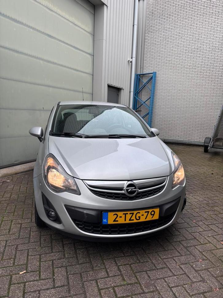 Opel Corsa 1.2 16V 3D 2014 Grijs NAP, Auto's, Opel, Particulier, Corsa, ABS, Airbags, Airconditioning, Bluetooth, Boordcomputer