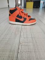 Nike kinderschoenen maat 35, Kinderen en Baby's, Kinderkleding | Schoenen en Sokken, Sportschoenen, Ophalen of Verzenden, Zo goed als nieuw