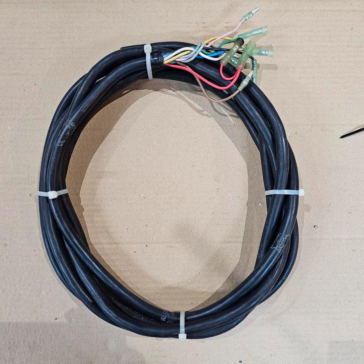 Yamaha 10 pins kabel ( voor Yamaha 703 afstandsbediening ), Watersport en Boten, Accessoires en Onderhoud, Zo goed als nieuw, Motor en Techniek