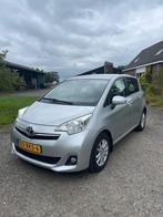 Toyota Verso-S 1.3 VVT-i 2012 Grijs, Voorwielaandrijving, Euro 5, Stof, Zwart