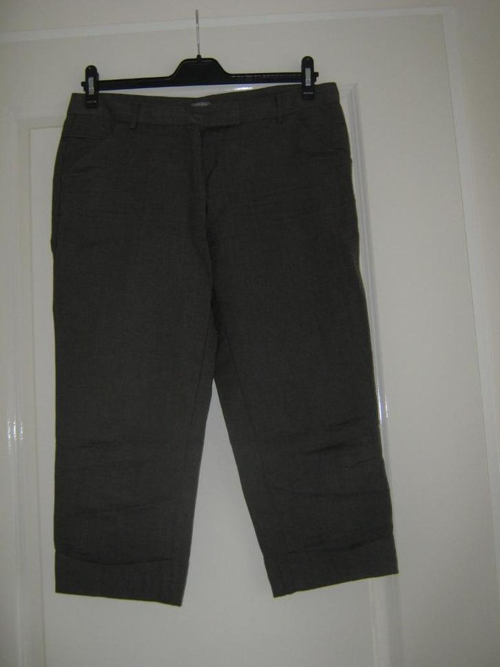 Broek Benetton, Kleding | Dames, Broeken en Pantalons, Zo goed als nieuw, Maat 38/40 (M), Driekwart, Ophalen
